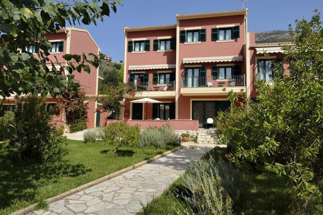 Vivi'S Apartments Ajía Effimía Kültér fotó